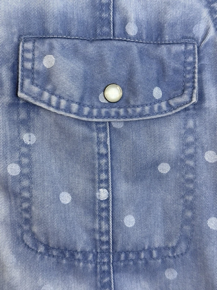 Camisa para mujer XS Roxy Surf Perla Denim a presión Manga Larga Doble Bolsillo Cuello  Foto 2 de 4