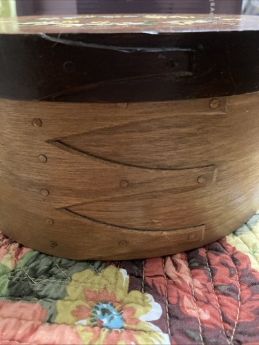 Shaker Style Box Round Hand painted Artist Initials Handmade 8”across 4” Tall - Picture 6 of 6