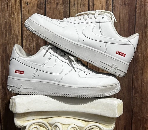 Nike Air Force 1 Blanc SUPREME Taille 10 Homme Avec BOITE