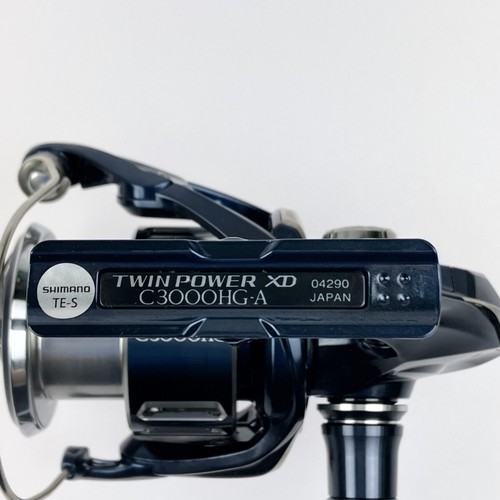 Shimano 21 Twin Power XD C3000HG Spinning Reel No Visible Scratches - Picture 8 of 9