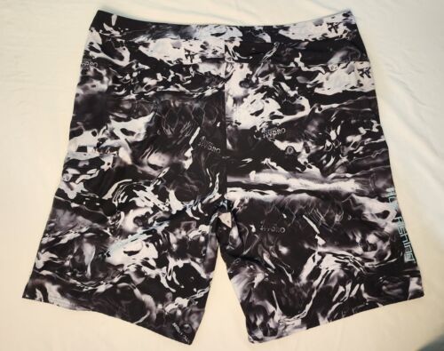 Huk Freeman Fishing Board Shorts 42 Mossy Oak Hydro Blackwater Camoflauge - Picture 2 of 6