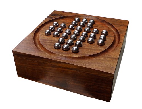 Personalised Traditional Solitaire Wooden Game Set with Engraved Plaque - Picture 2 of 3