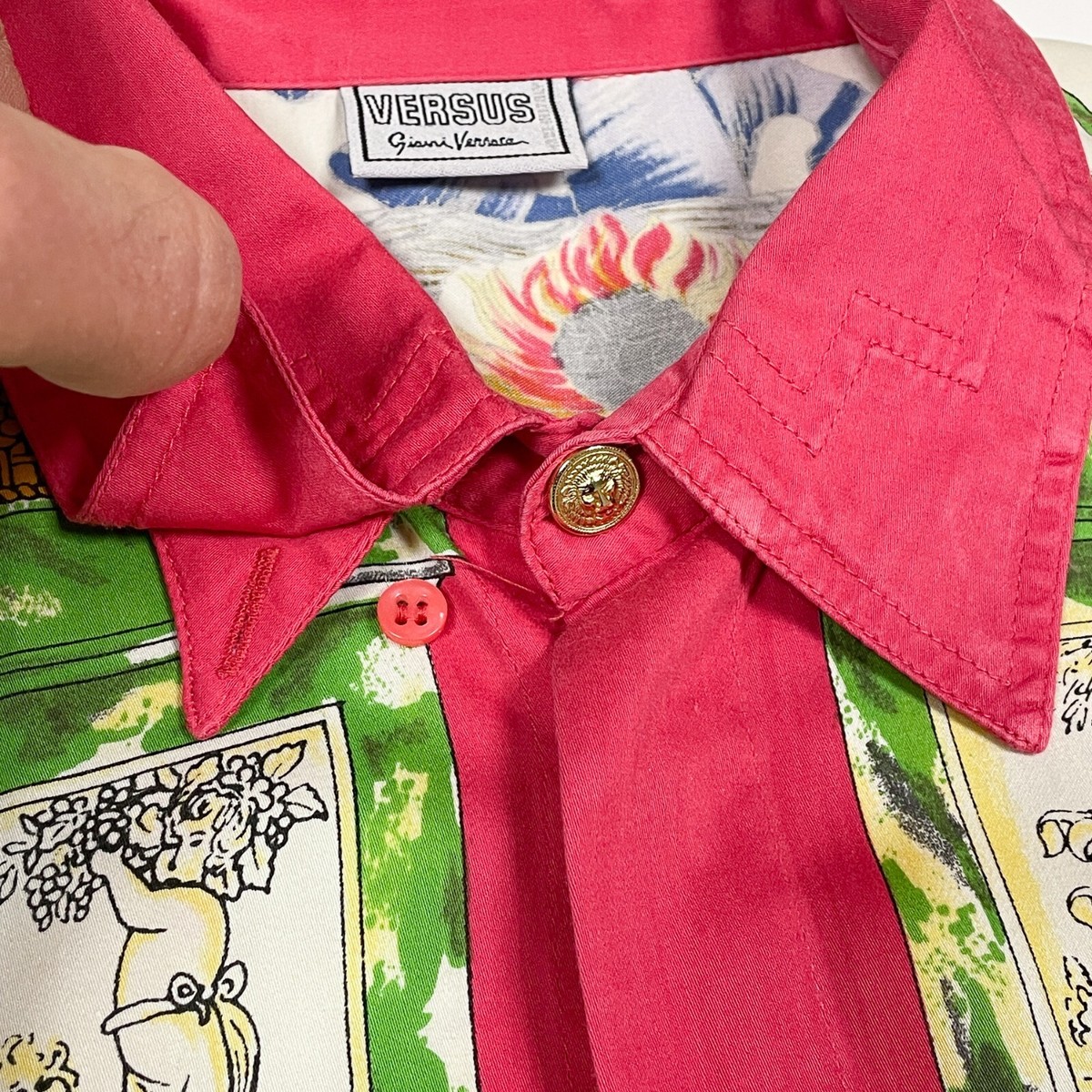 vintage 90s GIANNI VERSACE VERSUS All Over Print Button SHIRT 