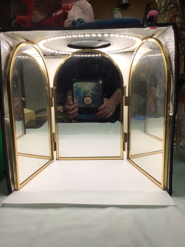 Sonett Three Panel Mirror Campaign 19 Avon/Sonnet