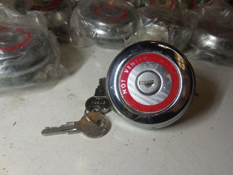 NOS Stant Locking Gas Cap G-57E Chrysler 1953-54 Ford 6 & 8 Lincoln (Set of 10) Foto 3 de 4