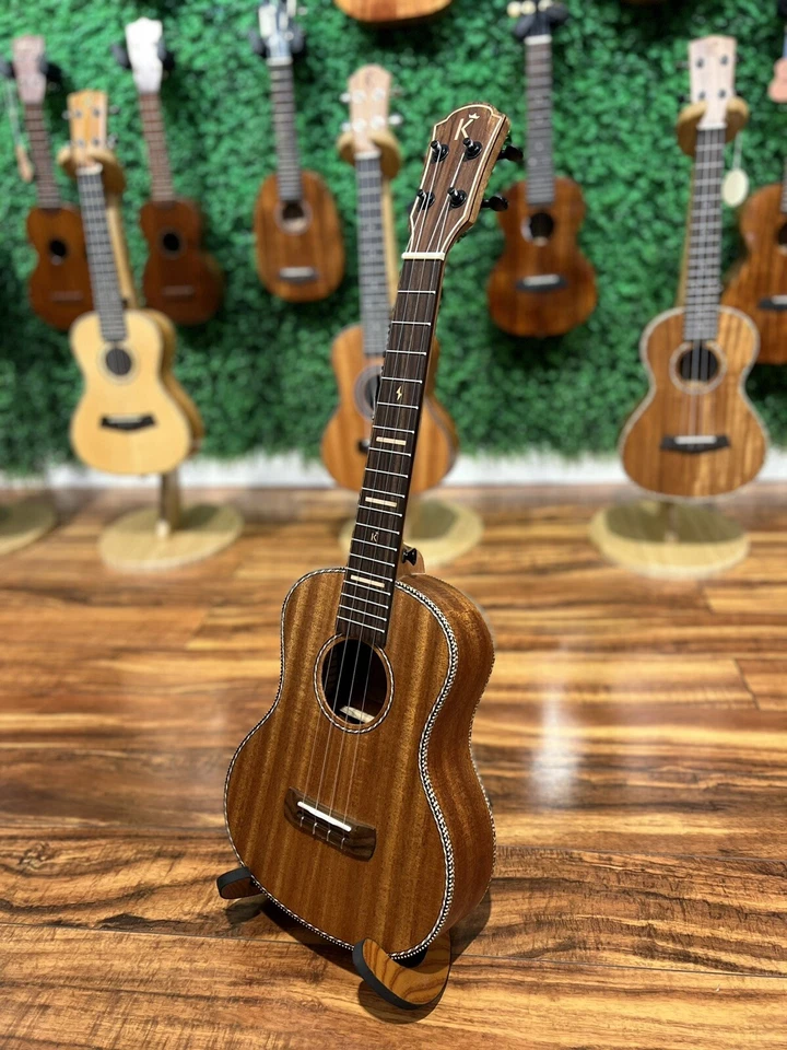 Ukulele Kamehameha KT-15 tenor mogno superior sólido - Imagem 4 de 4