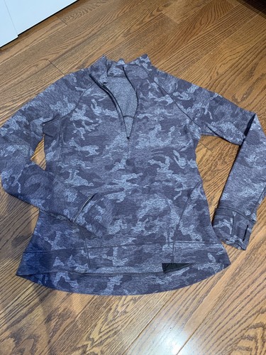 Lululemon Ladies Pullover 1/2 Zip Back Grey Camo Size 10 - Picture 9 of 9