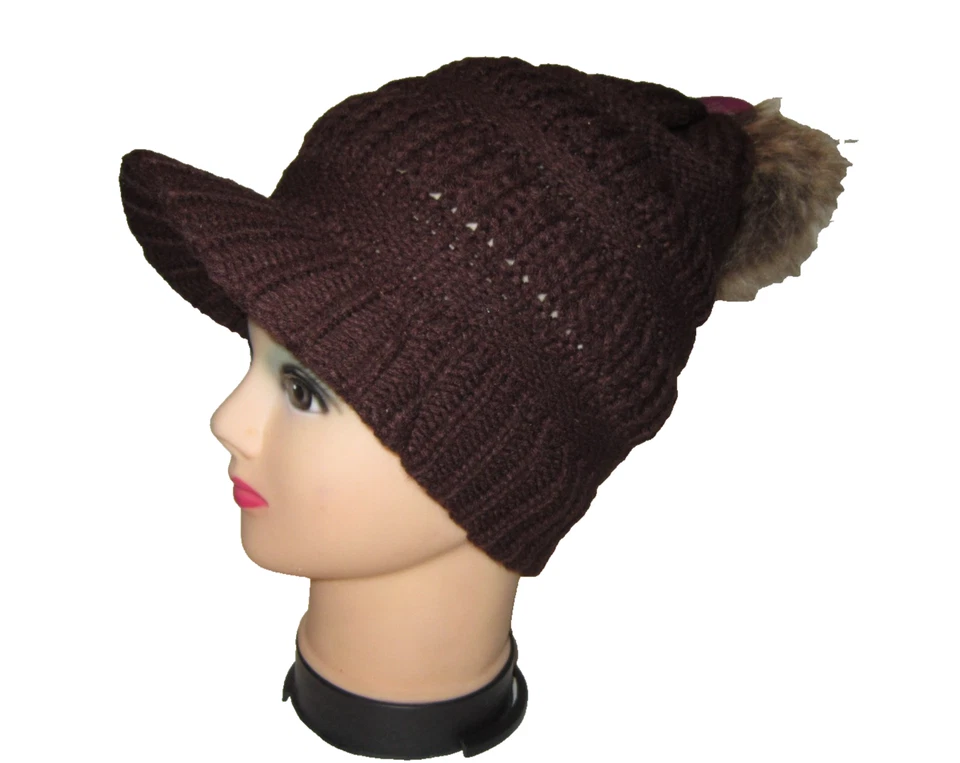 4 sombreros de invierno tejidos con visera extra holgados para mujer con pompón Foto 3 de 4