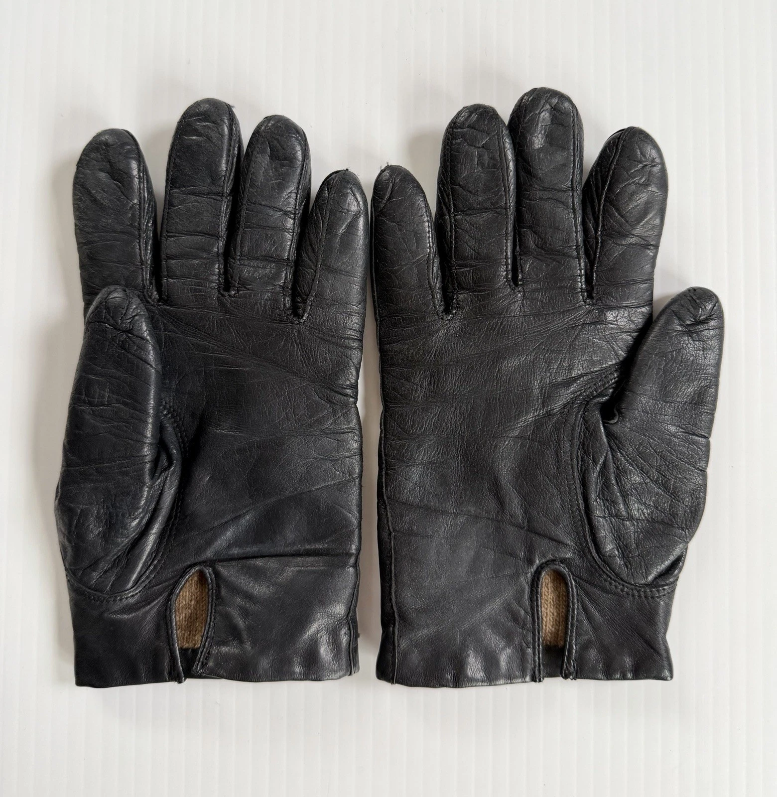 Vintage Aris Womens Size 7 Black Leather Gloves Cashmere Lined Made In Hungary