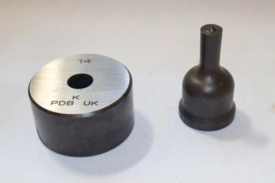 PUNCHES DIES AND BLADES LTD Kingsland Punch and Die set: 3mm - 31mm (Round) J14
