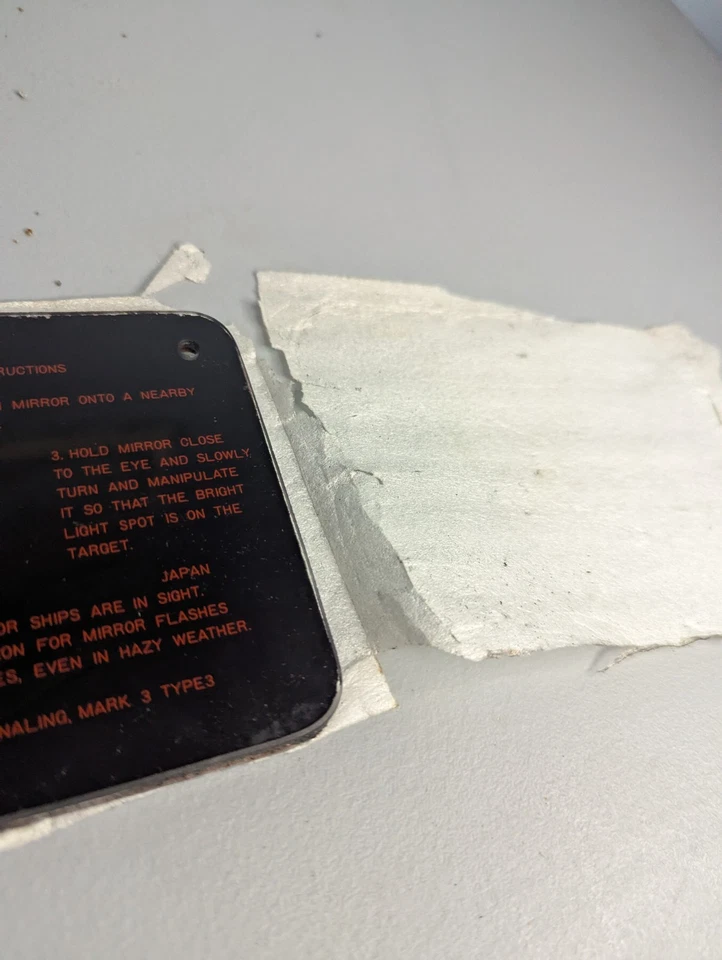 Япония Леонард Джозеф CO. Сигнальное зеркало для выживания ВВС США MARK 3 ТИП 3 - Изображение 2 из 4
