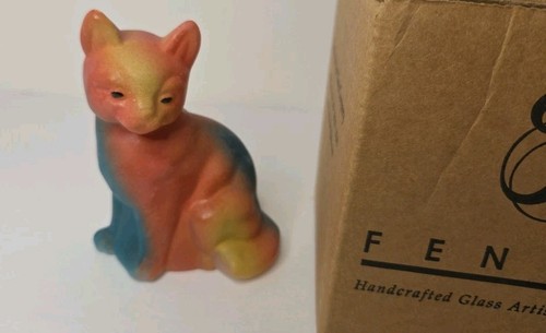 Fenton Glass Sitting Cat Airbrushed Tie Dyed Multi Colors Rare Color - Picture 2 of 6