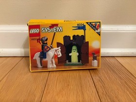 LEGO: Black Monarch's Ghost (6034) - Complete with box and instructions