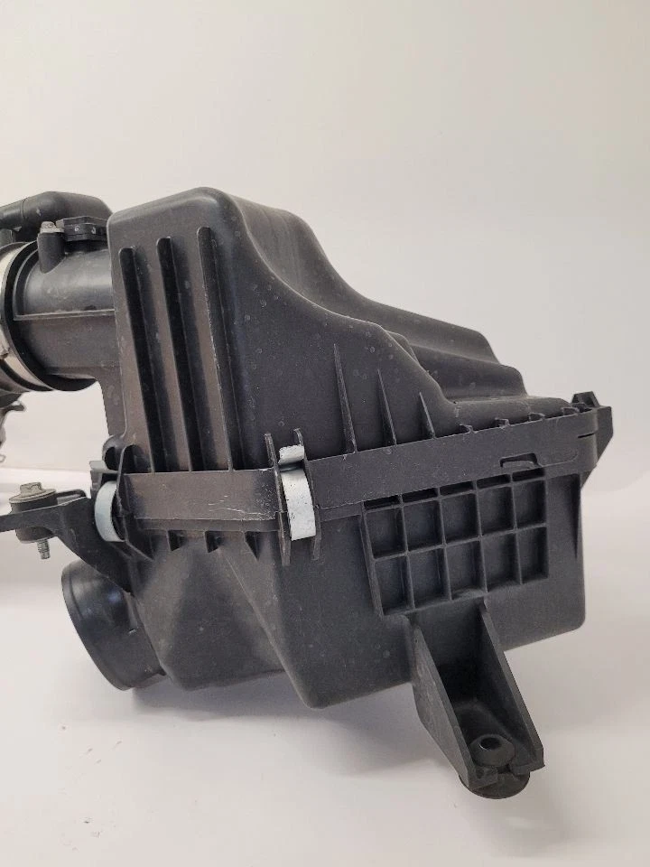 Conjunto de filtro de aire Honda CR-V 2010-2011 Foto 4 de 4