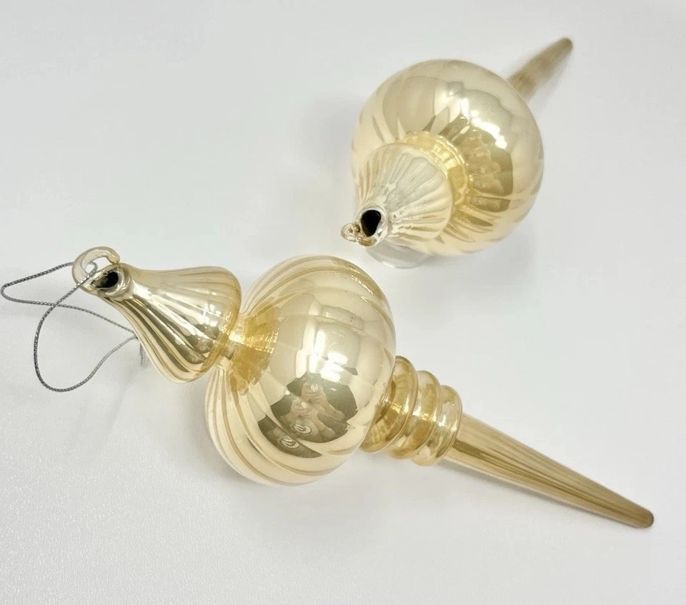 Lot 9 Egyptian Style Blown Glass Christmas Ornaments Iridescent Some Marks Read - Image 4 of 4