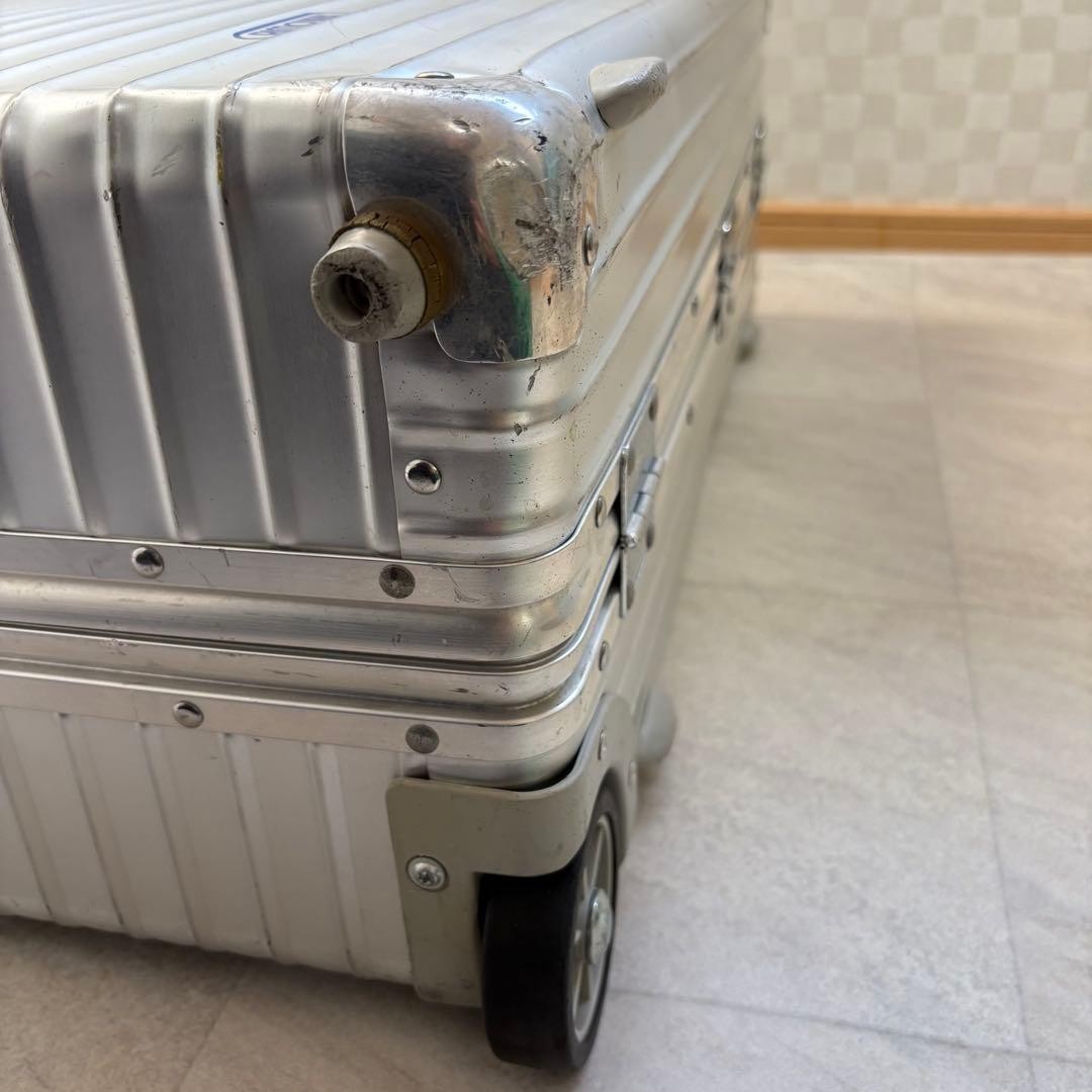 Rimowa Classic Flight 63L Silver 2-wheels Carry Case Suitcase