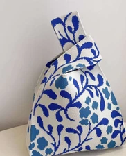 Knit Wristlet Or Handle Pouch Bag Purse  Lightweight Foldable Blue / White   New