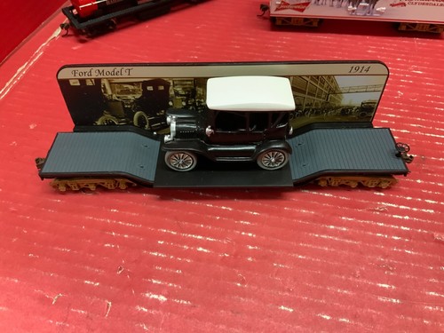 The Hawthorne Village Ford Model T Touring Century Of Innovation Express Trains - Picture 8 of 13