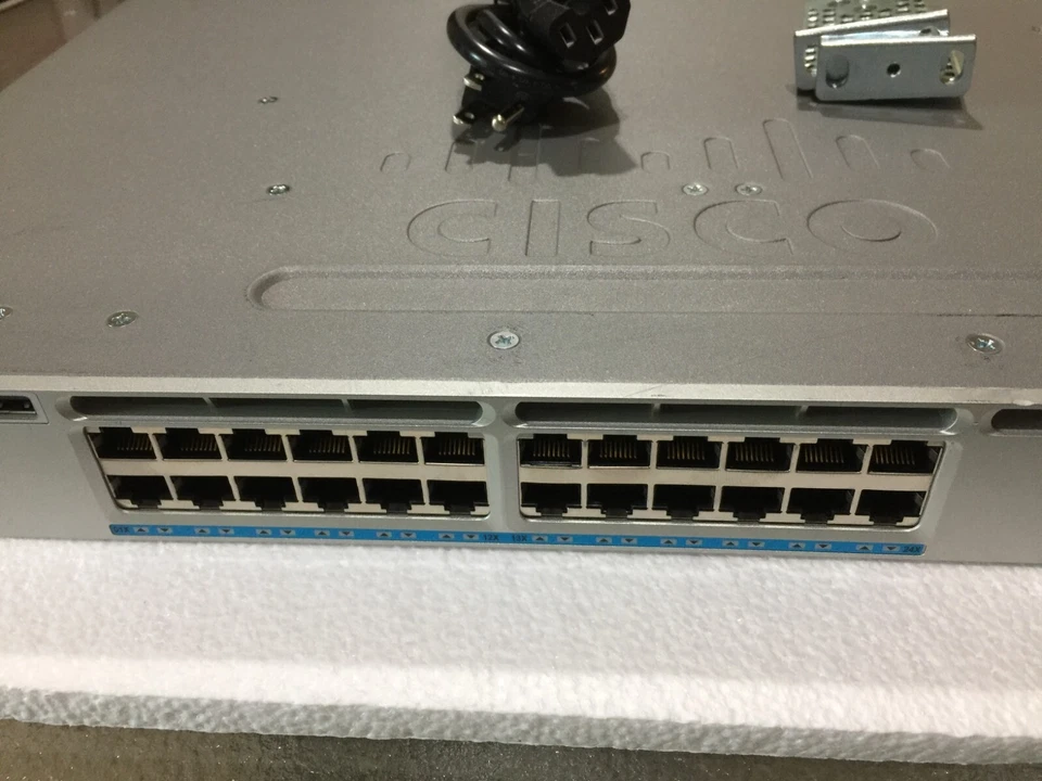 CISCO WS-C3850-24XU-S 24-Port 10Gig UPOE Switch 3850-24XU-S MultiGig RJ45 1100W - Image 4 of 4