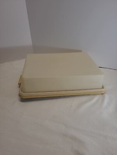 Vintage Rectangle Tupperware Cake Store an Go 622-7 No strap