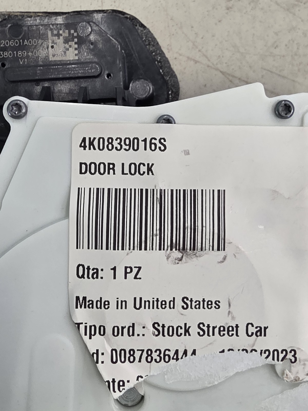 Lamborghini Urus, RH, Right Rear Door Latch, 4K0839016S Genuine New