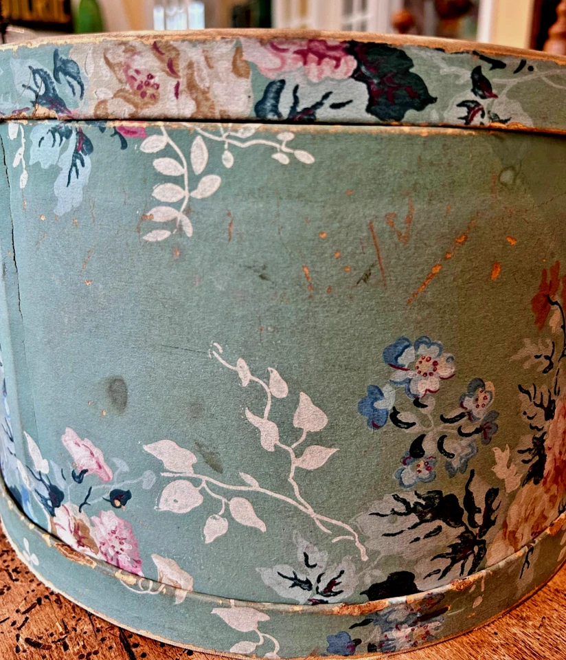 19th Century Wallpaper Band Box Americana Folk Art Floral Pantry Flower Design - Image 4 of 4