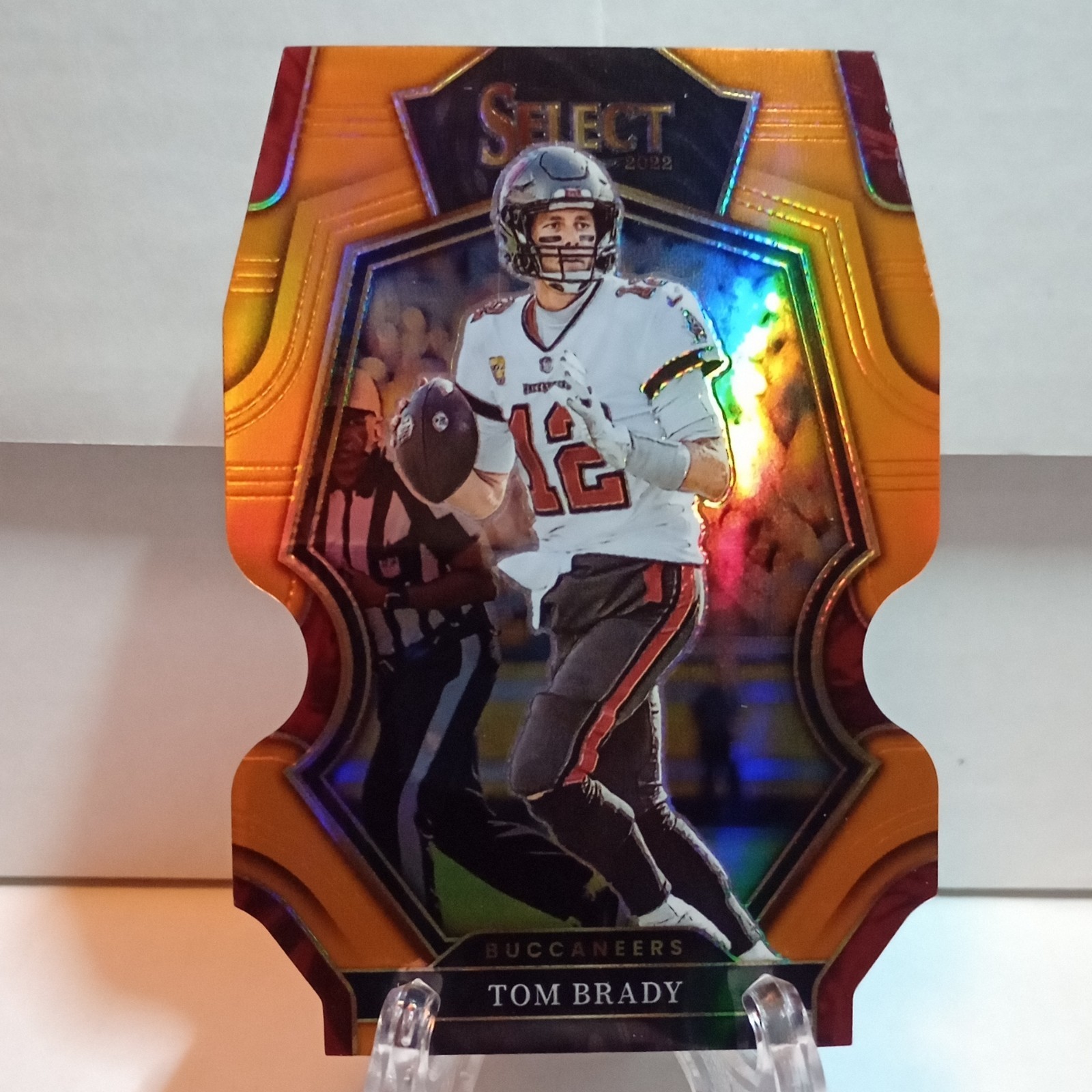 🔥2022 Panini Select Tom Brady Premier Level Orange Die-Cut #34/199🔥