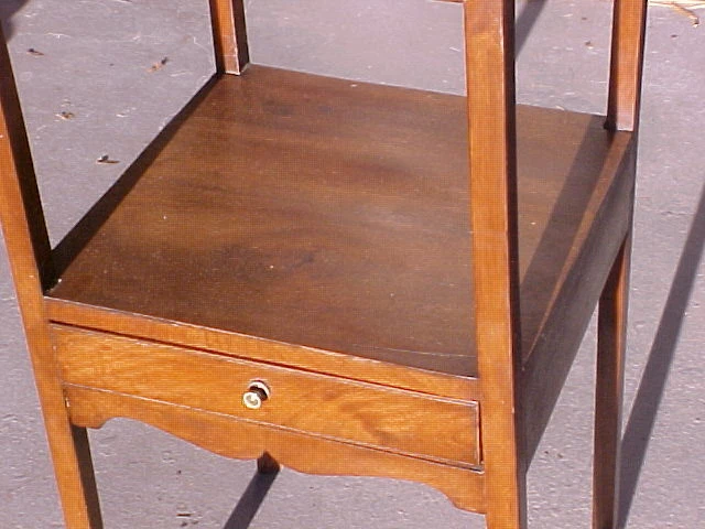 Antique English Georgian Washstand C. 1780 Period Hepplewhite - Image 4 of 4