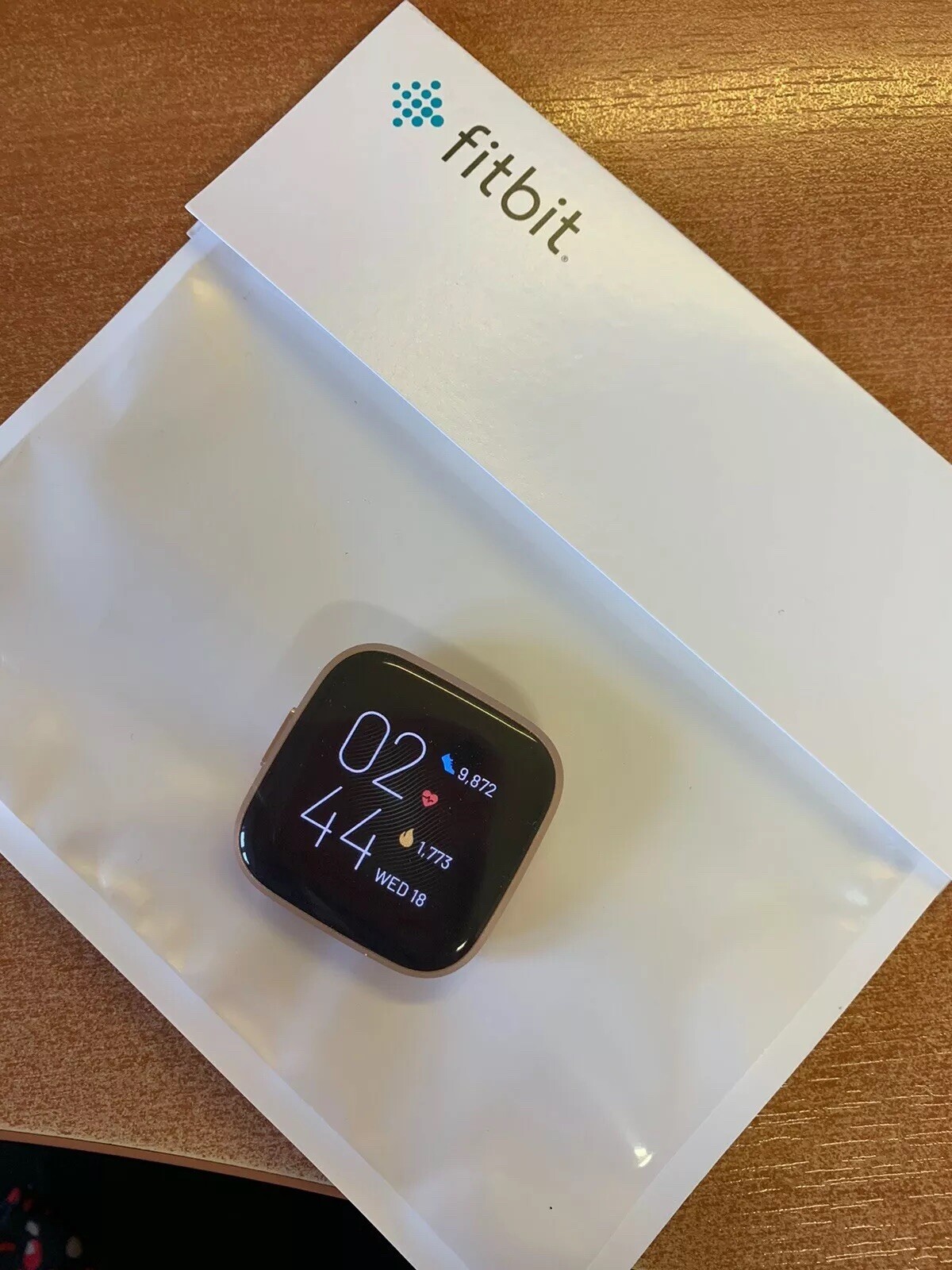 amazon fitbit versa rose gold