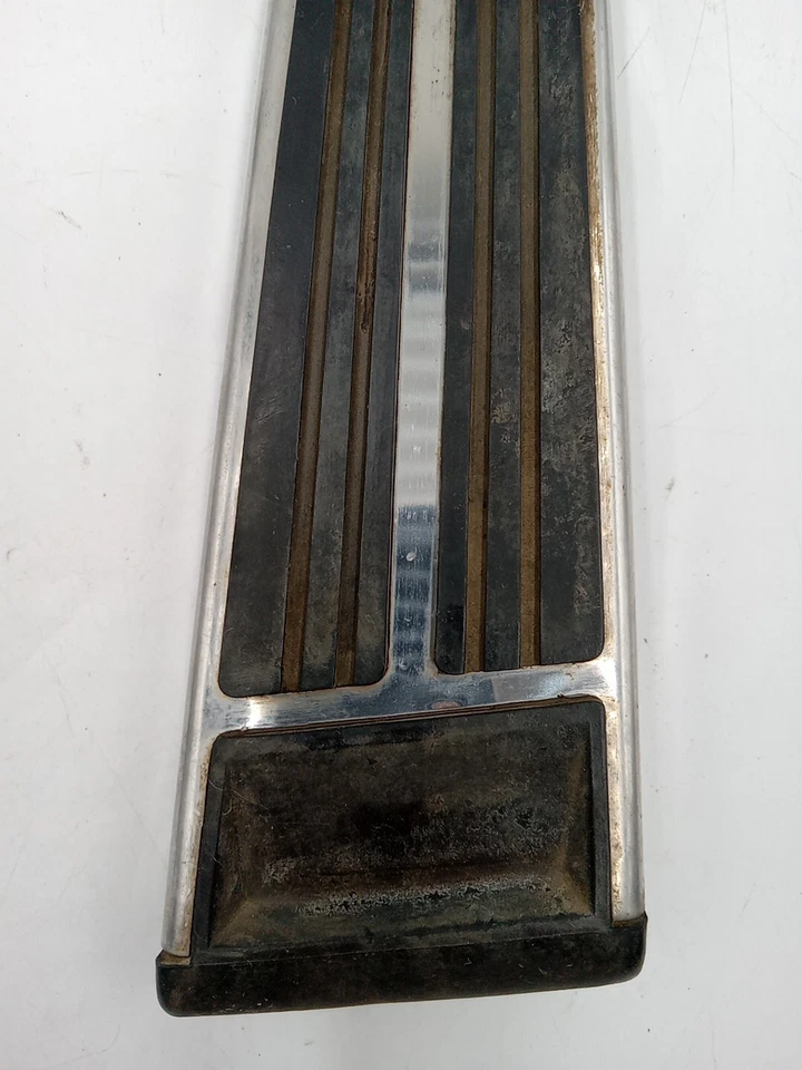 1977-1992 Cadillac DeVille Fleetwood Brougham RWD Gas Brake Parking Pedal OEM - Image 3 of 4