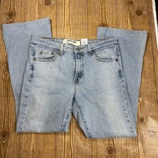 Levi's 519 Low Flare Jeans Women's 9M X 27 Light Wash Stretch Bootcut Denim