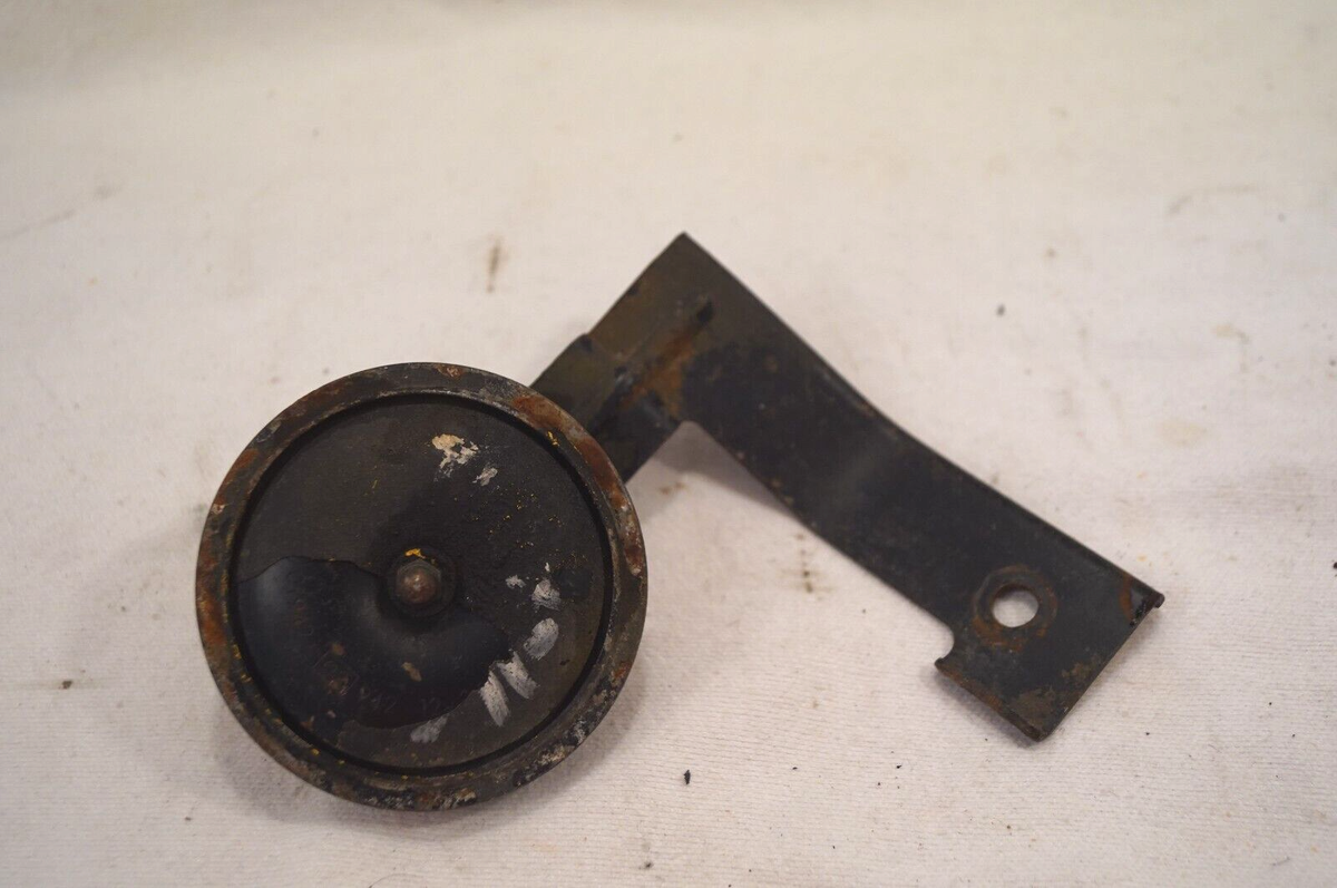 91 Kawasaki Ninja ZX11 C Right Horn Signal OEM 27003-1332 | eBay
