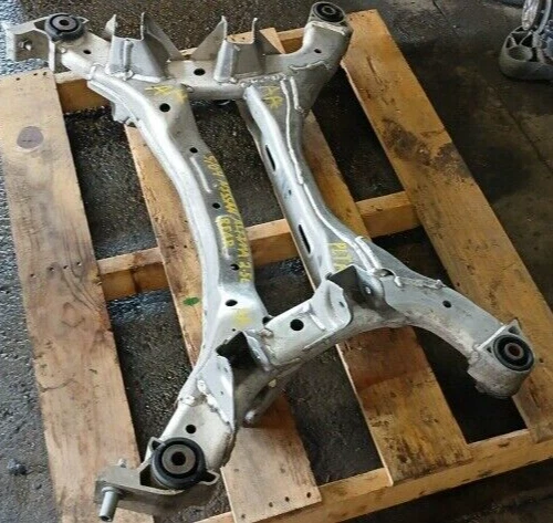 2004 2005 Nissan Altima Maxima Rear Suspension Crossmember Subframe Cradle Foto 3 de 4