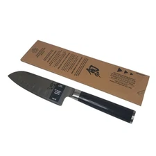 Shun Classic Hollow-Ground Santoku Knife 5 1/2” DM0740 Display Item Scuffs