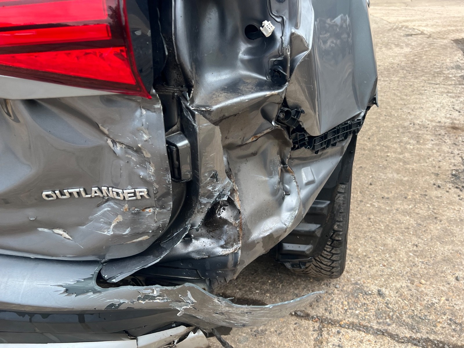 2017 Mitsubishi Outlander, photograph 11
