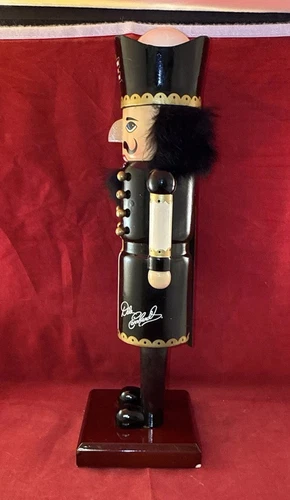 Dale Earnhardt Nutcracker 1st In Series 2003 NASCAR Rare 14 Inch - Picture 7 of 14