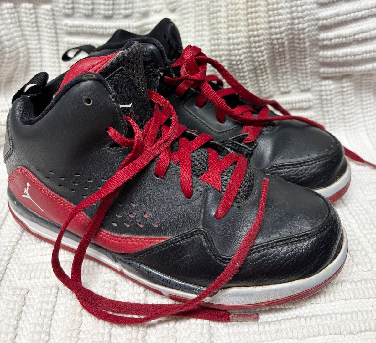 Nike Air Jordan Mens Basketball Shoes SC-3 - Black/Red -629877-601. Nike Air Jordan SC-3  main image 3