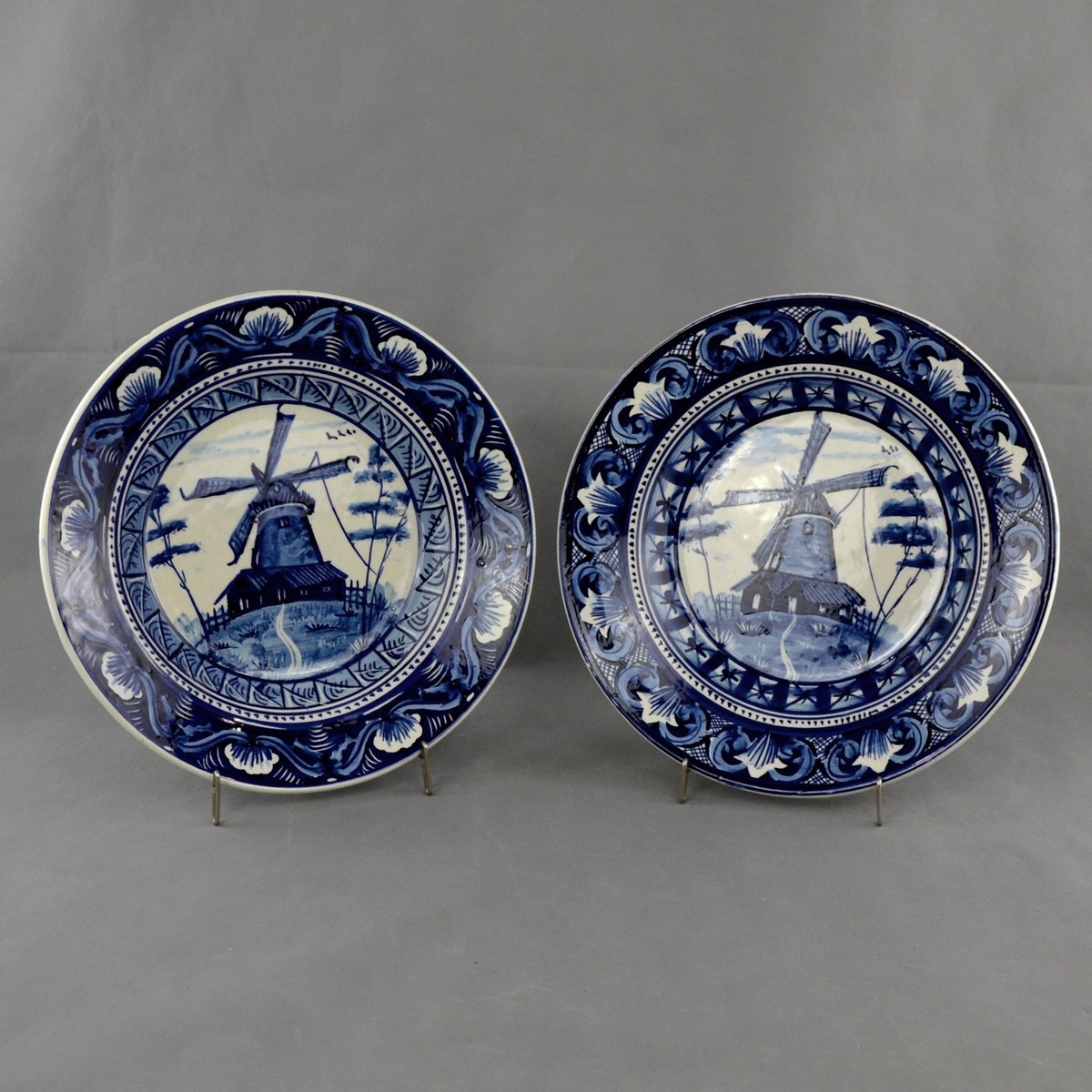 ヨーロッパプレート等5  点 Pair of European Faience Dishes with 30 centimetres, hand painted