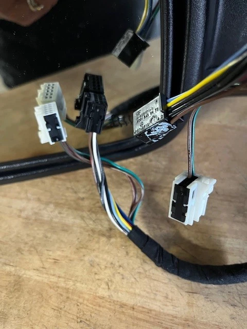 Зеркало 2017 Dodge Ram 1500 - Изображение 4 из 4