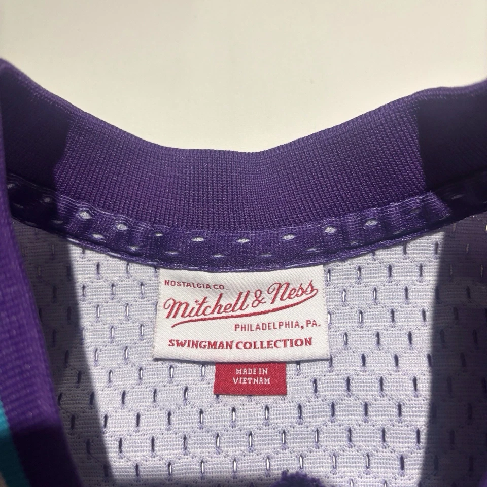 Kids Karl Malone Jersey Mitchell And Ness Hardwood Classics M 10/12 - Image 2 of 4