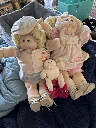 1984 Xavier Roberts 'Little People' Soft Cabbage Patch 2 Dolls -Original Clothes