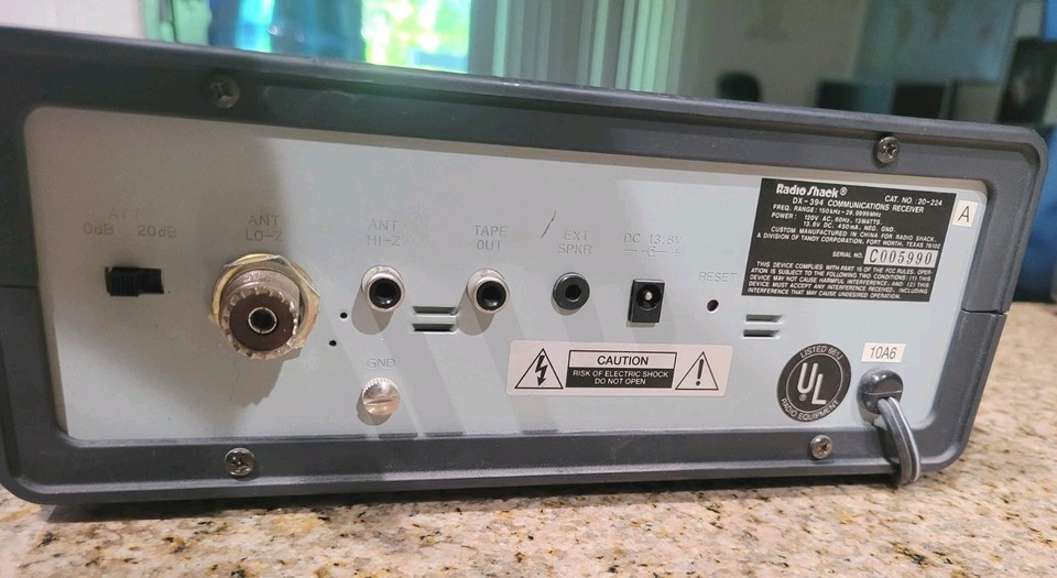 RÉCEPTEUR RADIO SHACK DX-394 ondes courtes radio AM SSB IDÉAL POUR COMMENCER À ÉCOUTER EUR 325