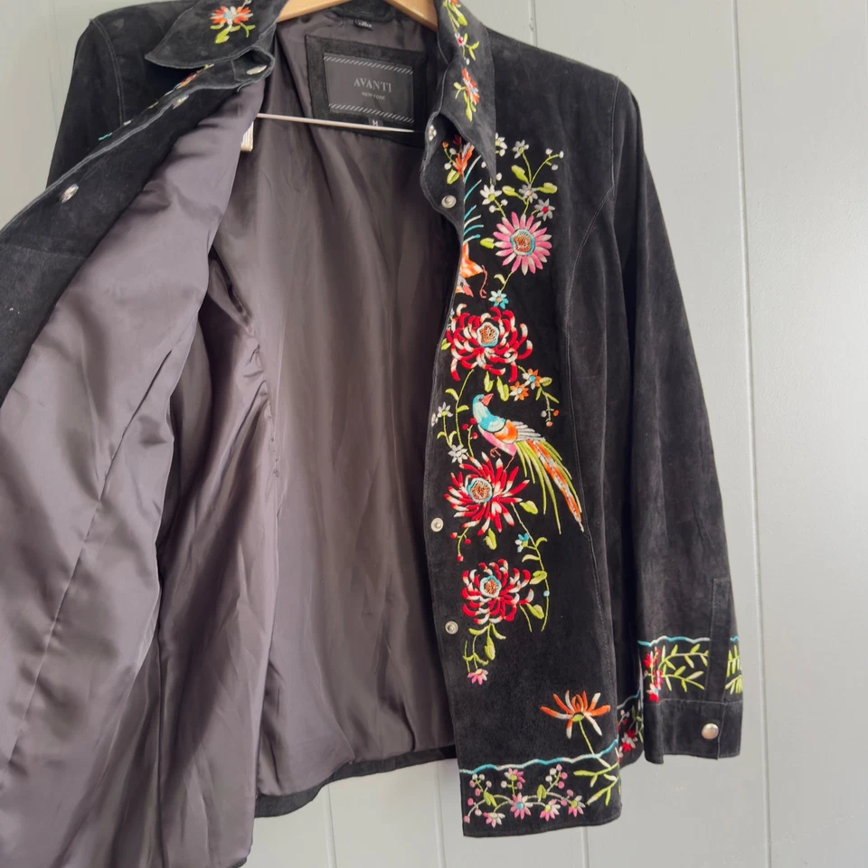 Rare black suede jacket embroidered floral bird medium boho art to wear artisan - Image 4 of 4