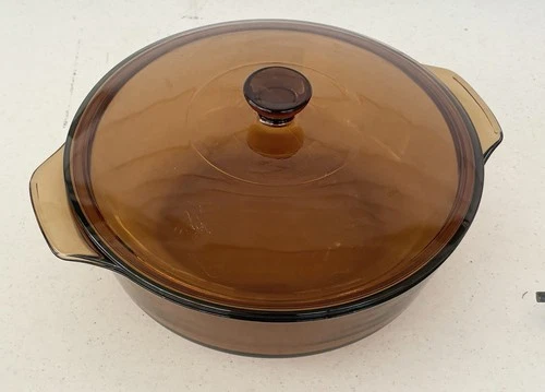 Vintage Casserole Dish Amber Brown Anchor Hocking  with Lid 2 QT Ovenware 438