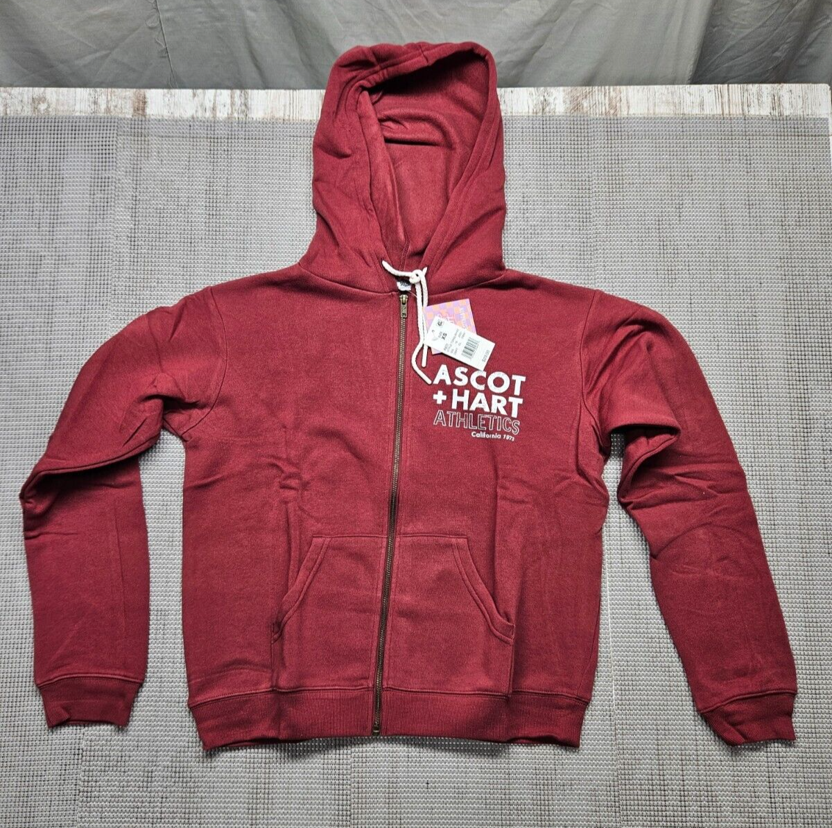 Ascot And Hart Athletics Women's Zip-up Graphic Hoodie Size