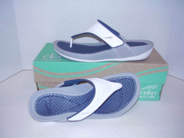 dansko katy 2 flip flops