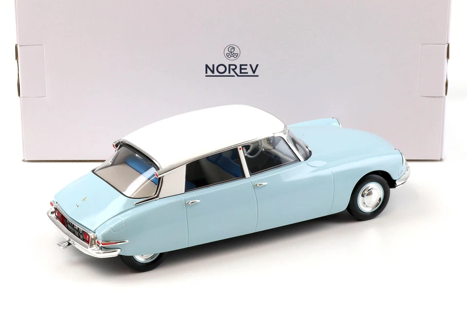 1:18 Norev Citroen DS 19 Blu Chiaro E Bianco 1959 - Immagine 3 di 4