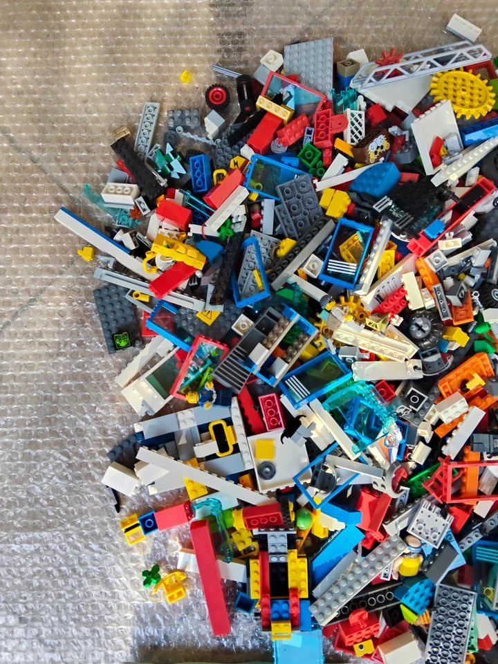 LEGO Lotto 4 Kg Mattoncini Misti Lego Basic City + Istruzioni - Immagine 3 di 4