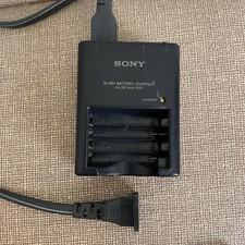 Genuine Sony BC-CS2A Ni-MH Battery Charger For Rechargeable AA AAA Batteries