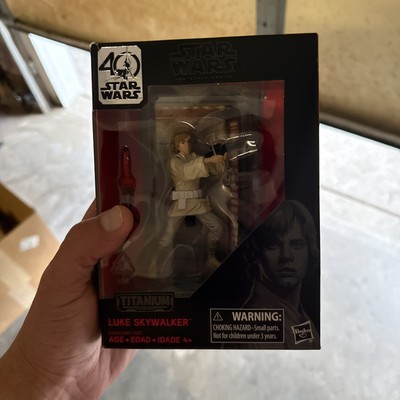 Star Wars The Black Series Titanium Series #03 Luke Skywalker 2 AVAILABLE